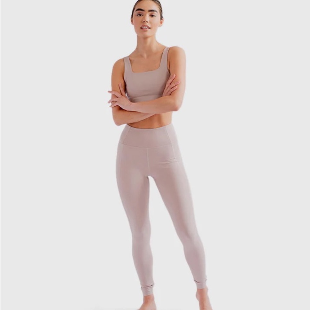 Compressive High-Rise Legging - 23.75" NWT